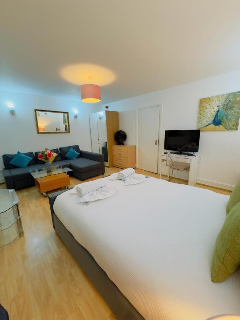 Bright Budget Studio Apartment In Central London Exterior foto